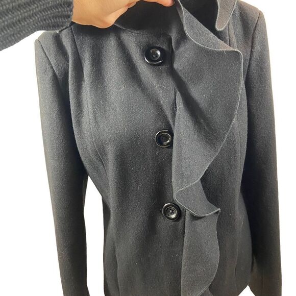 Dale Dressin Brand Black Wool Blend Ruffle Front Jacket Size Medium - Picture 4 of 16
